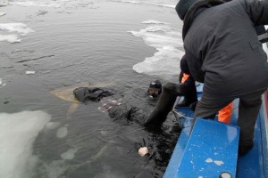 В Астраханской области на Шуралинском водохранилище под лёд провалился мужчина