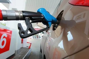 В Астрахани цены на бензин ниже, чем у соседей