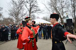 В Астрахани прошли народные гуляния по случаю праздника "Цаган-Сар"