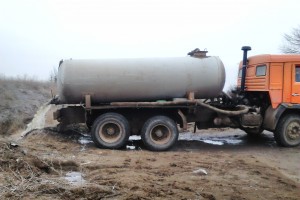 В Астраханской области отходы сливали на территории охотничьих угодий
