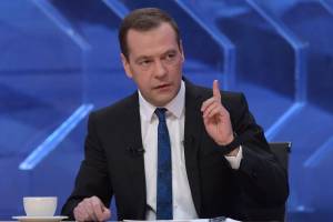 Дмитрий Медведев утвердил женскую национальную стратегию