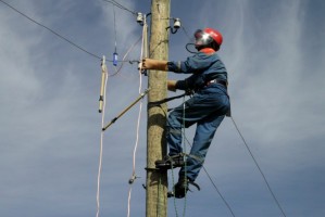 Астраханские электрики готовы к штормовому предупреждению