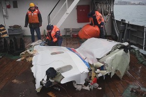СМИ: расследование причин крушения Ту-154 в Сочи продолжается