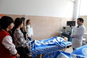 Учащиеся клуба «Юный медик» побывали в Астраханском медицинском колледже