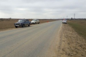 На трассе под Астраханью в лобовом столкновении машин пострадал подросток
