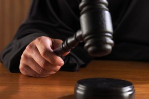 Астраханский суд рассмотрит дело психически нездорового грабителя