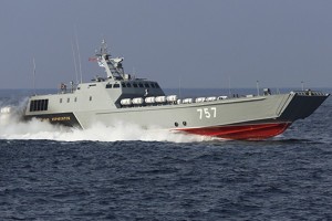 Десантники Каспийской флотилии проводят учения на «Сернах»