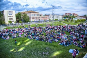 Астраханцев приглашают на новый сезон «Музыки на траве»