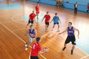 Команда МЧС России по Астраханской области успешно выступает на Чемпионате по баскетболу