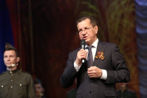 Астраханский губернатор поздравил ветеранов войны и труда