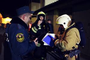 В Астрахани на пожаре пострадали люди