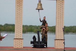 В Ахтубинске открыли мемориальный памятник посвященный воинскому подвигу речников