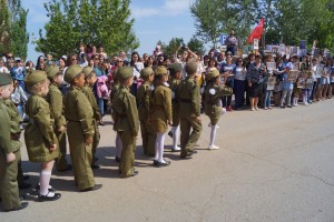 В Приволжском районе Астраханской области прошёл детский «Бессмертный полк»