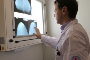 Передвижной маммограф работает в астраханских селах