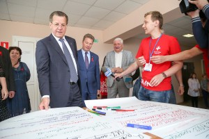 Губернатор Астраханской области присоединился к акции «Вместе против СПИДа»