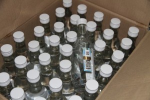 Через Астрахань пытались провезти почти две тысячи бутылок осетинской водки без акцизов