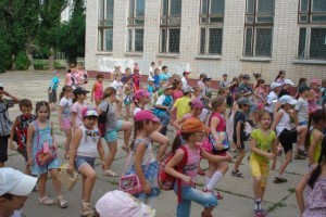 В Астрахани пришкольный лагерь обойдётся родителям в среднем в четыре тысячи рублей