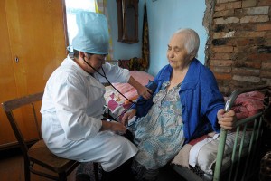 Астраханские сёла не должны остаться без  медицинских учреждений