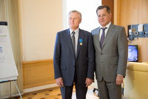 Губернатор вручил высшую награду региона вице-президенту «Ростелекома» Александру Шипулину