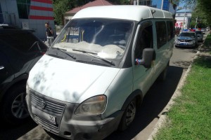 В Астрахани внедорожник врезался в маршрутное такси Есть пострадавшие
