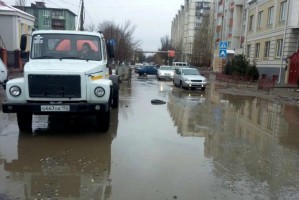 Астраханская прокуратура назвала список улиц с опасными для жизни дорогами
