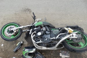 В Астрахани в ДТП разбился мотоциклист
