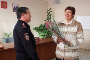 В Астраханской области наградили матерей сотрудников полиции