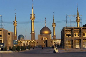 В парламенте и мавзолее имама Хомейни в Иране произошли перестрелки