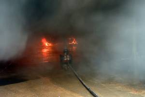 Астраханцы пострадали в сильном пожаре