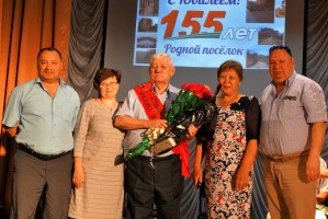 Хирург Анатолий Шеин стал Почетным гражданином поселка Володарский