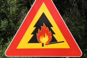 В Астраханской области объявлена чрезвычайная пожароопасность