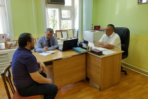 Узбекский дипломат встретился в Астрахани со своими соотечественниками