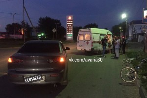 На улицах Астрахани накануне сбили двух школьников и мужчину