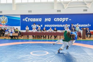Астраханец в составе сборной России выступит на чемпионате мира по борьбе на поясах