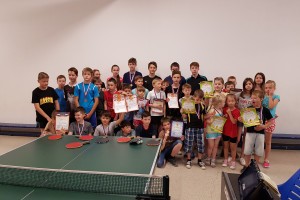 Начинающие астраханские теннисисты выступили на первенстве областной спортивной школы
