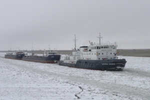 В морпортах Астрахань и Оля открылась зимняя навигация