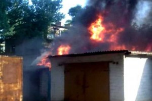 Житель Астрахани пытался сжечь себя в гараже