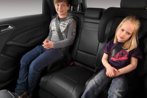 Астраханцам разрешили перевозить детей от 7 лет в машине без автокресел