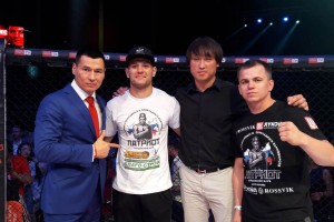 Астраханский спортсмен отправил в нокаут соперника на турнире MMA FIGHT NIGHT GLOBAL 70