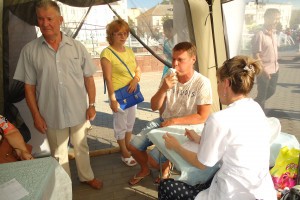 Астраханцы в День семьи, любви и верности смогли получить консультации медиков
