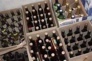 Житель Калмыкии пытался ввезти в Астраханскую область контрафактный алкоголь