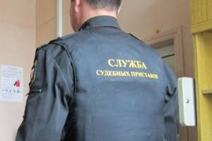 Астраханца взяли под арест за долги перед дочерью 