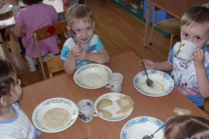 В астраханском детском саду № 25 выявлены нарушения хранения зерновой продукции