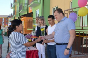 В Астраханской области 36 семей стали обладателями квартир в Приволжском районе