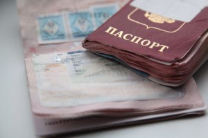 Астраханские пограничники сняли с поезда мужчину с паспортом, просроченным на 7 лет
