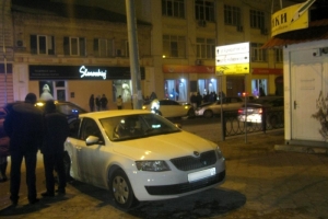 В Астрахани в результате столкновения трёх машин пострадали два человека