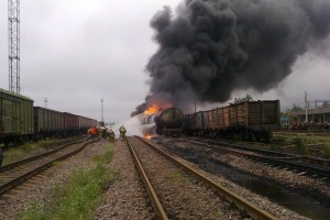 В Астраханской области ликвидировали  пожар на железной дороге