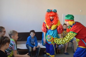 В Астраханской области для реабилитации детей применяют клоун-терапию