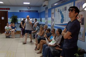 Астраханских пенсионеров просят не паниковать и не создавать очереди