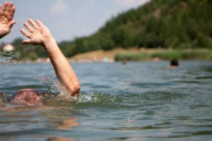 В Астраханской области на реке Ахтубе утонул 47-летний мужчина